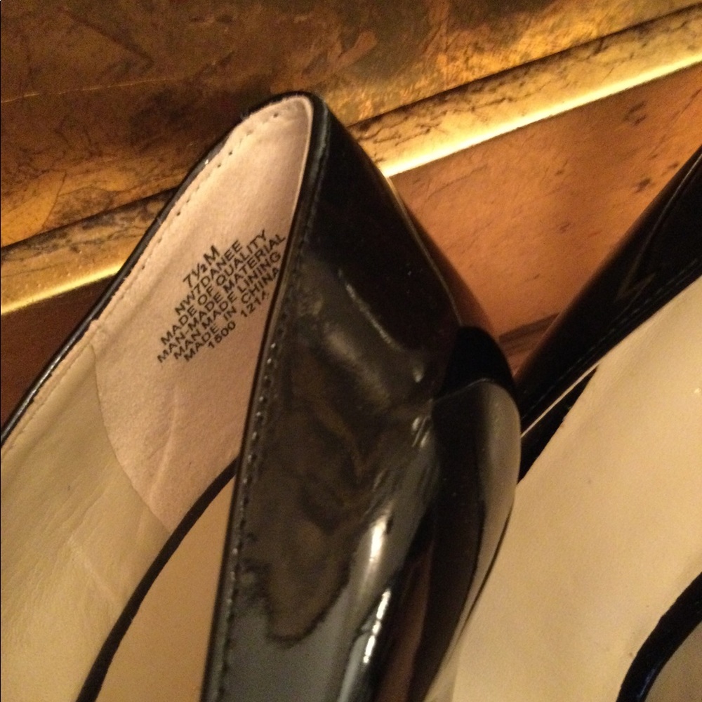 Nine West shoe size 7 1/2 M black - Picture 4 of 7